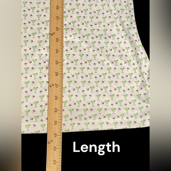 bcg White and Green Geometric Jersey Shirt
BIN # 6 - Picture 4 of 6